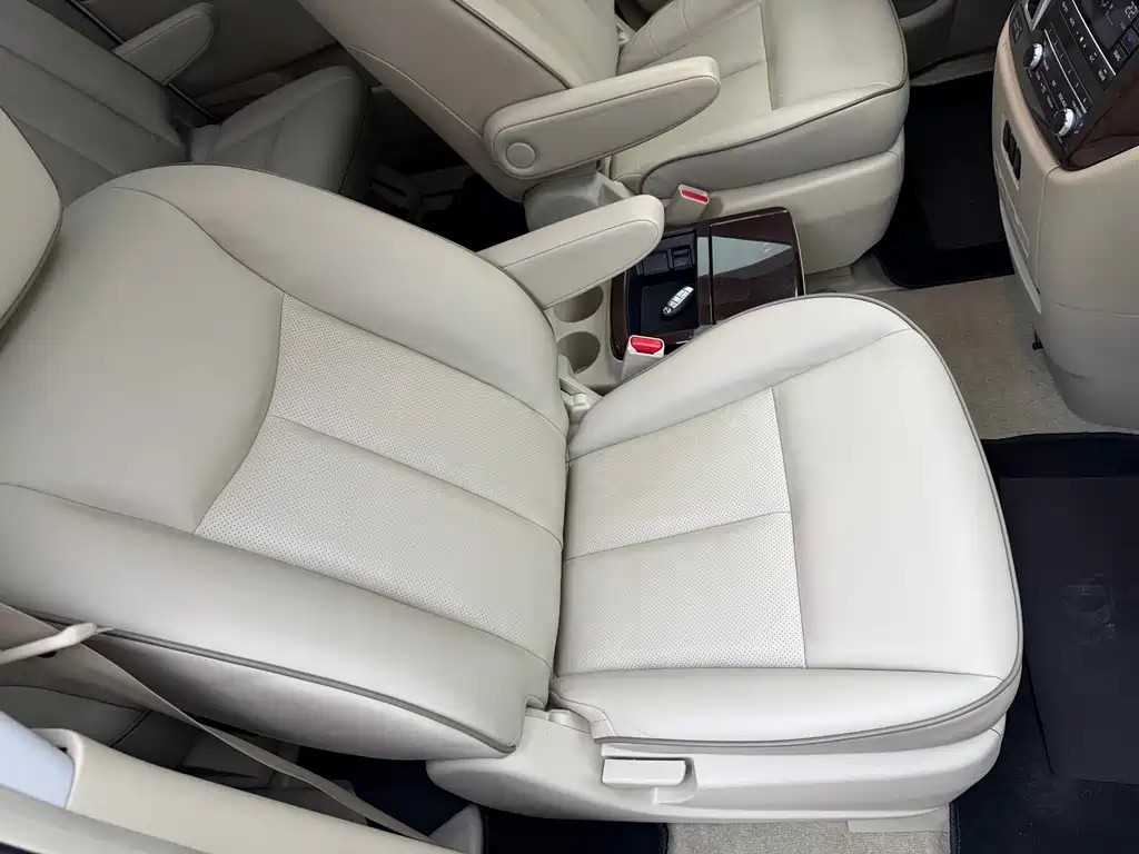 Nissan Quest — миниатюра 19
