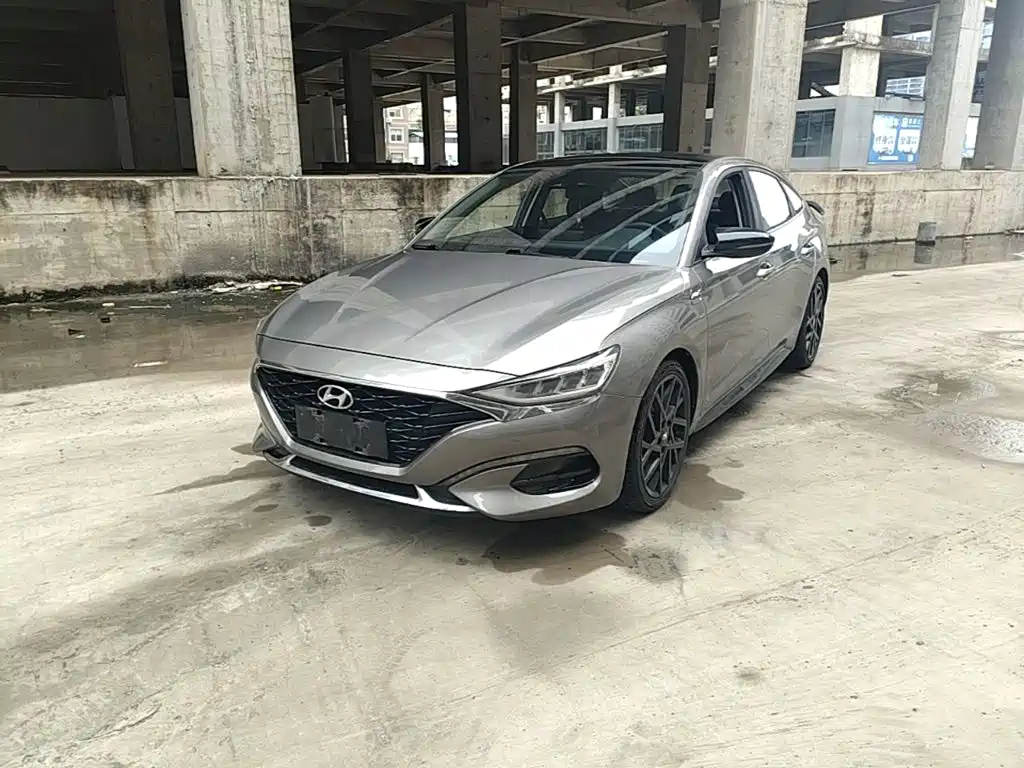Hyundai Lafesta
