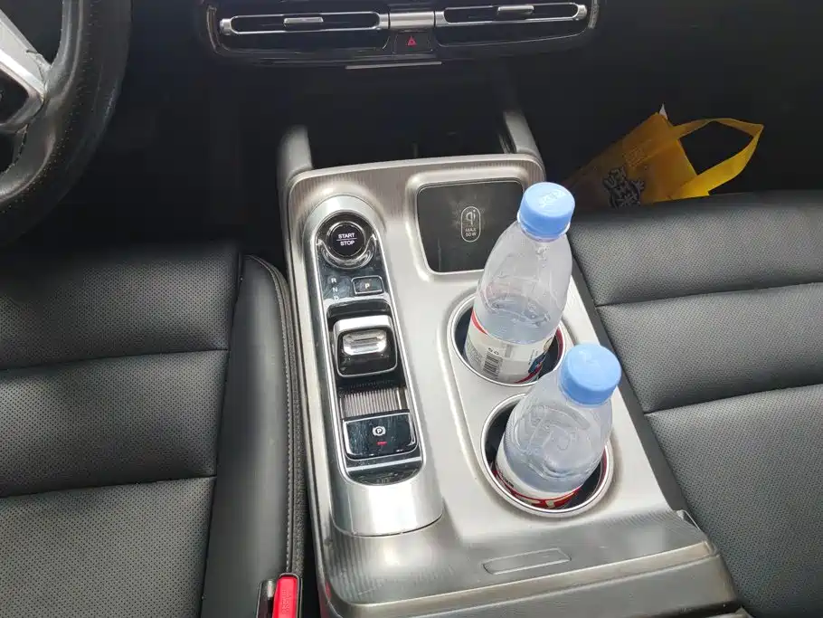 GAC Motor Trumpchi E8 PHEV — миниатюра 16