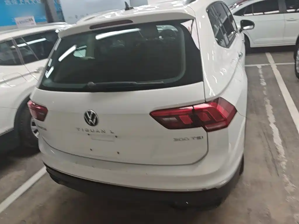 Volkswagen Tiguan L — миниатюра 6