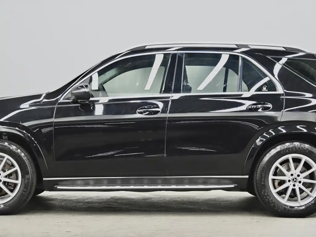Mercedes-Benz GLE (Import) — миниатюра 21