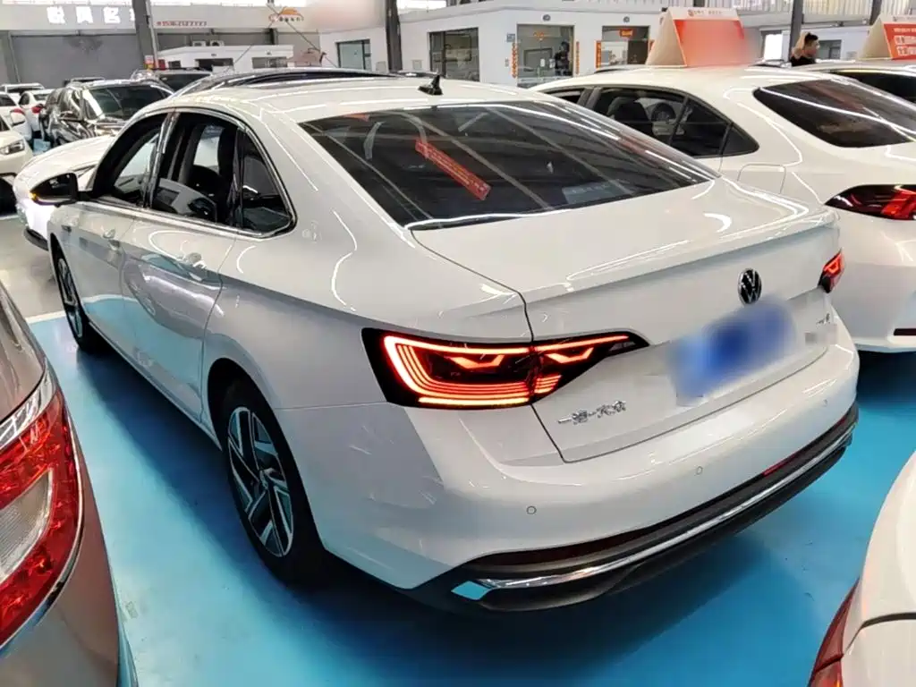 Volkswagen Sagitar — миниатюра 5