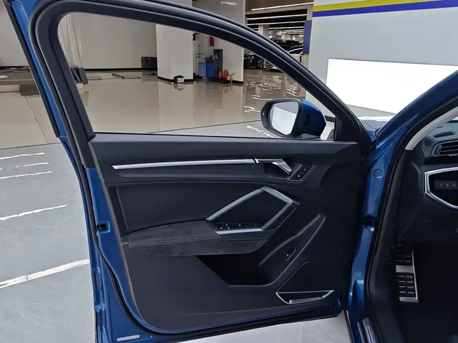 Audi Q3 Sportback — миниатюра 7