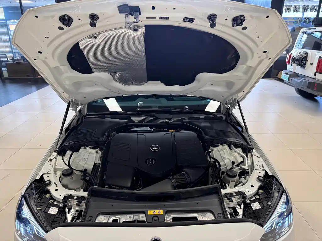 Mercedes-Benz C-Class — миниатюра 21