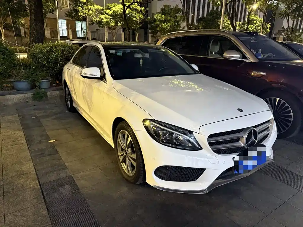 Mercedes-Benz C-Class — миниатюра 3
