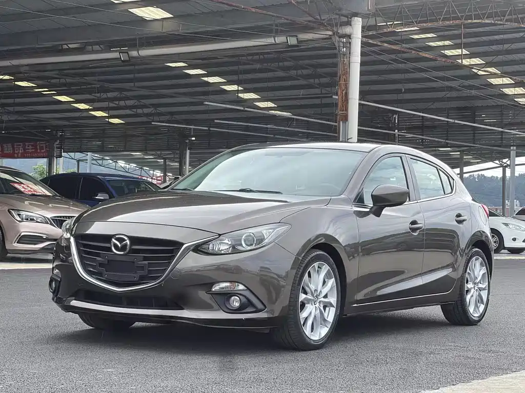 Mazda 3 Axela 2014 Hatchback 2.0L Auto Sport Type