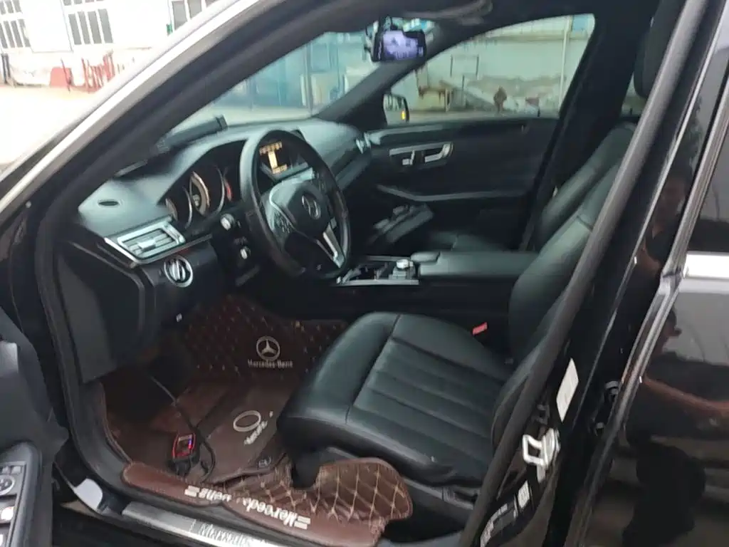 Mercedes-Benz E-Class — миниатюра 15