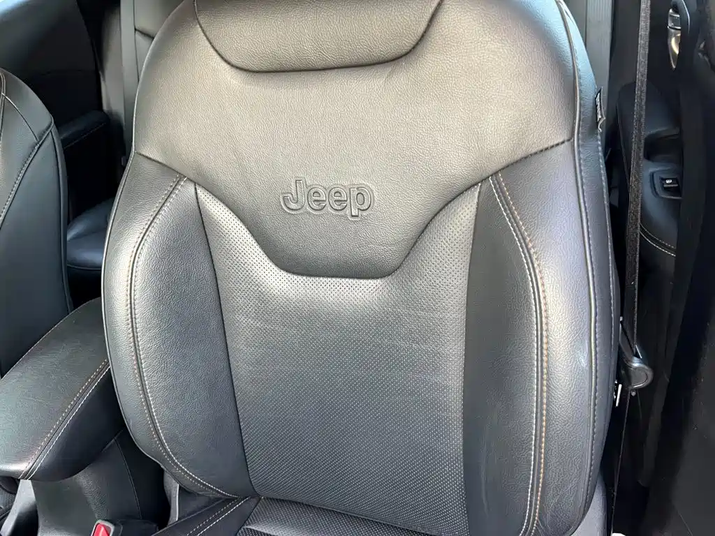Jeep Compass — миниатюра 14
