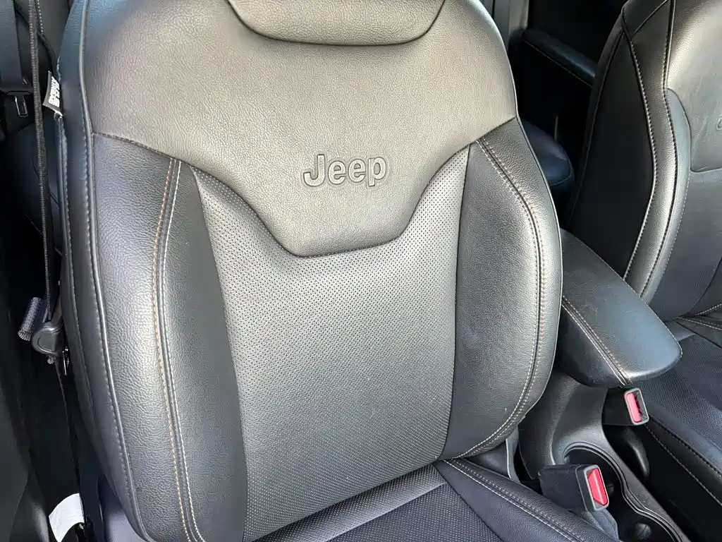 Jeep Compass — миниатюра 22
