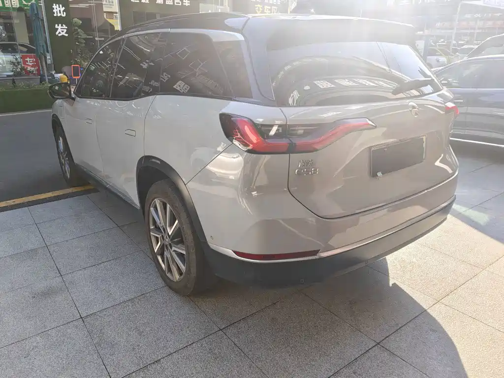 NIO ES8 — миниатюра 11