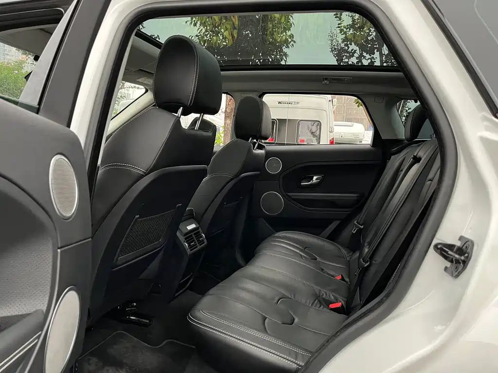 Land Rover Evoque (Import) — миниатюра 15