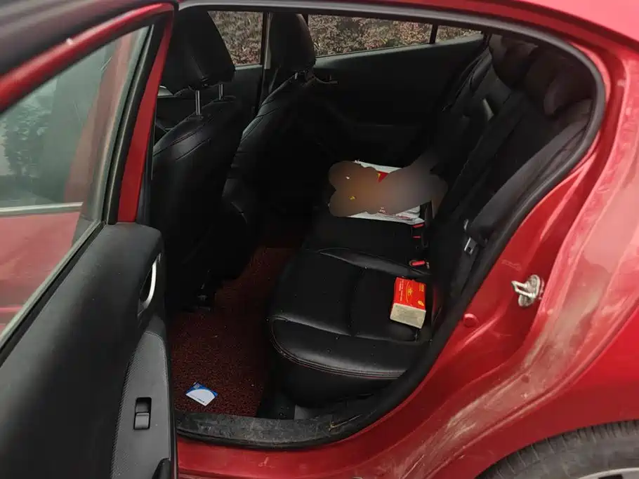 Mazda 3 Axela — миниатюра 11