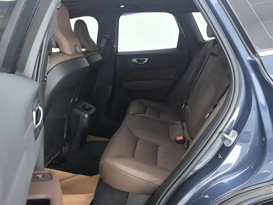 Volvo XC60 — миниатюра 11