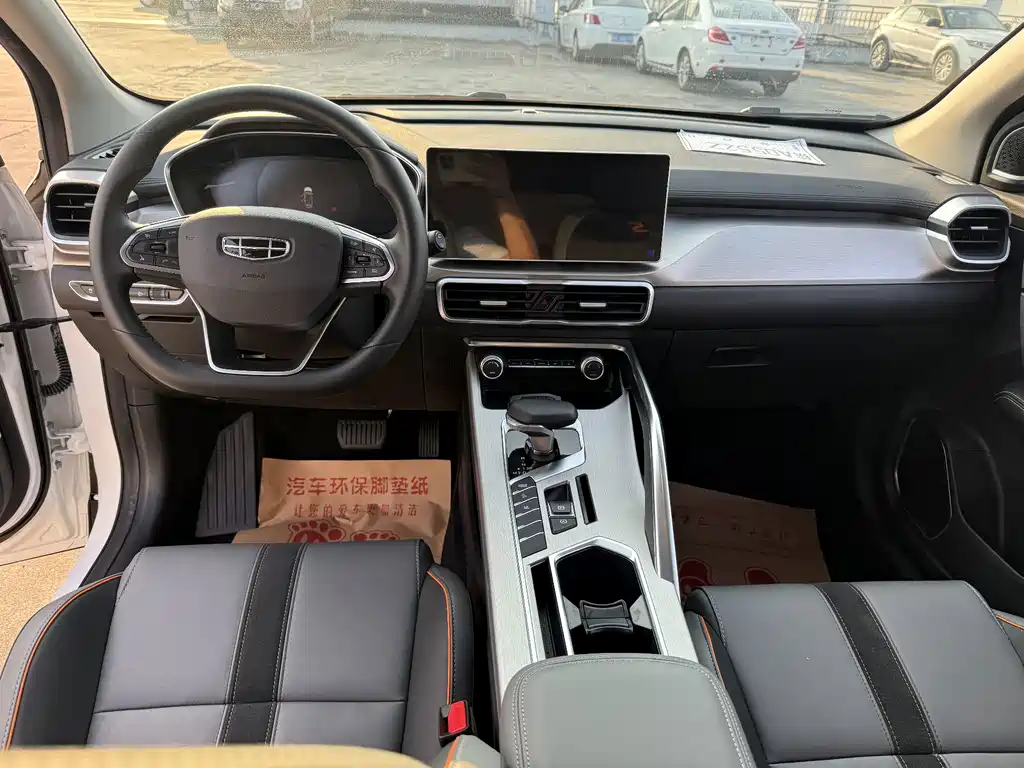 Geely Binyue — миниатюра 8