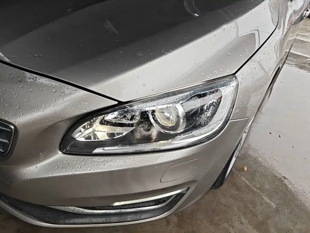 Volvo S60 — миниатюра 24