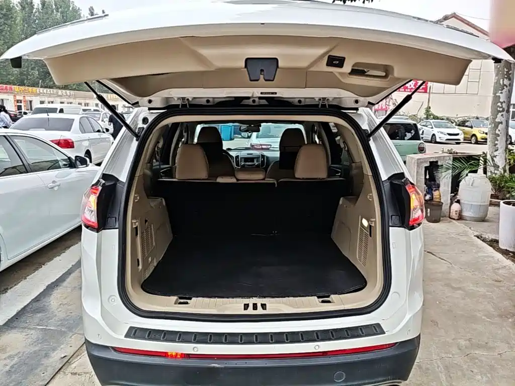 Ford Edge — миниатюра 19