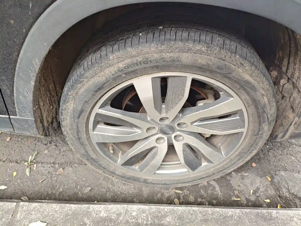 Geely Haoyue — миниатюра 24