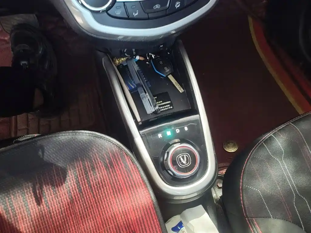 Changan EV — миниатюра 14