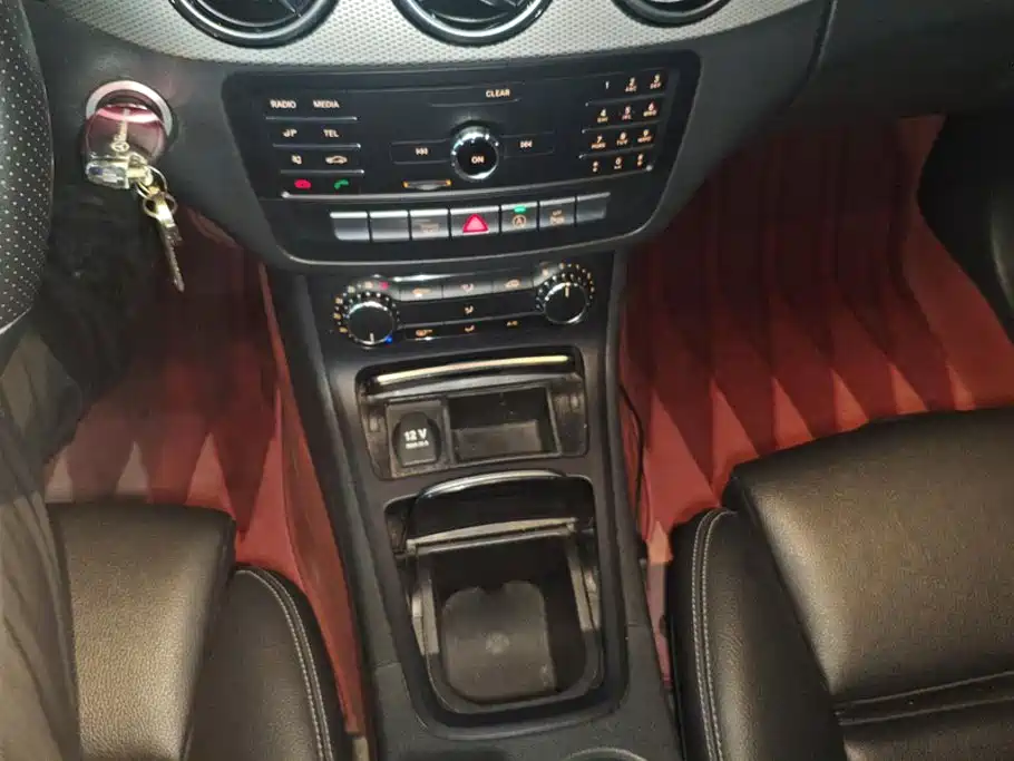 Mercedes-Benz B-Class — миниатюра 16