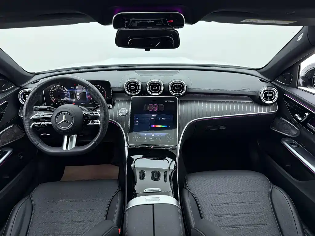 Mercedes-Benz C-Class — миниатюра 8