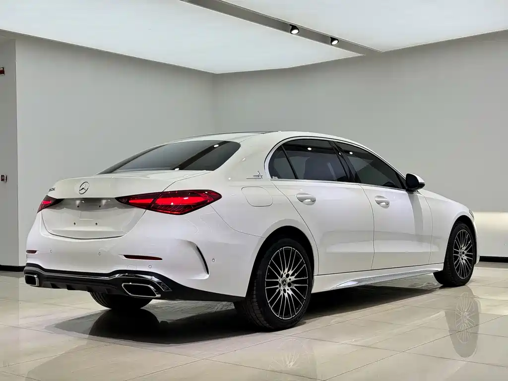 Mercedes-Benz C-Class — миниатюра 20