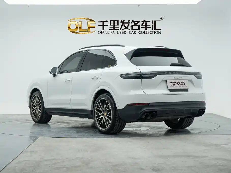 Porsche Cayenne — миниатюра 8