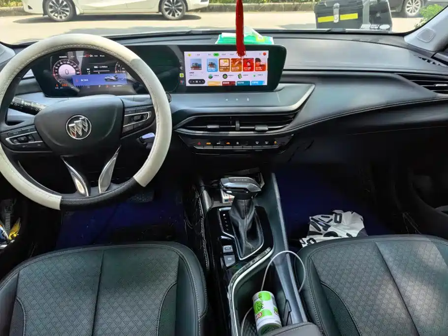 Buick Verano — миниатюра 12