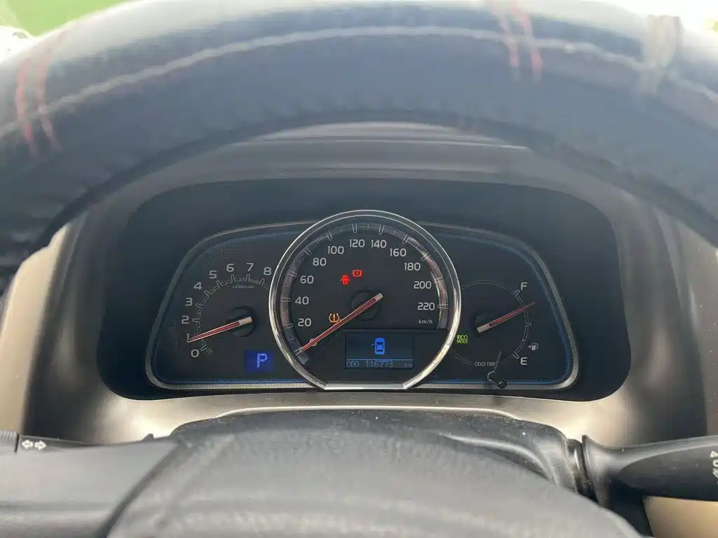 Toyota RAV4 — миниатюра 12