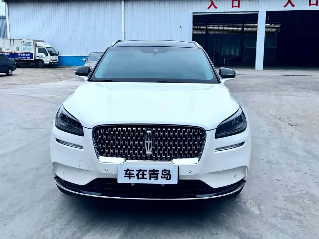 Lincoln Corsair — миниатюра 3