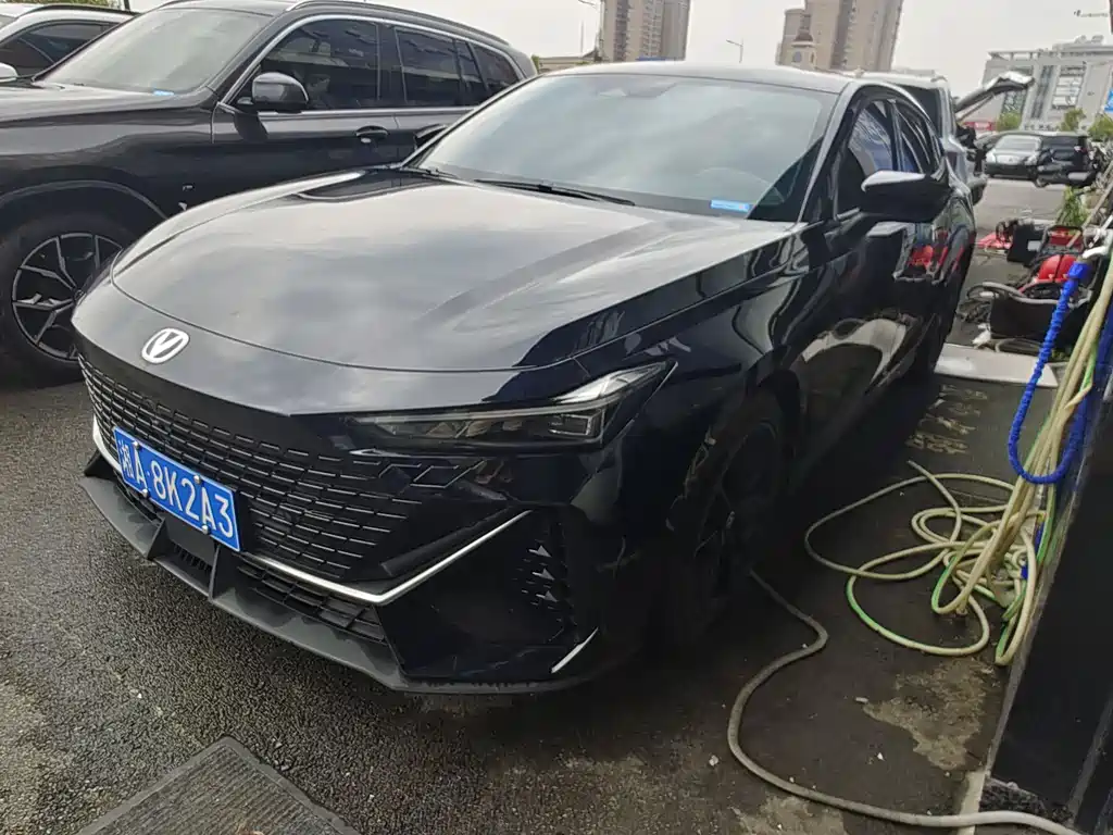 Changan UNI-V 2024