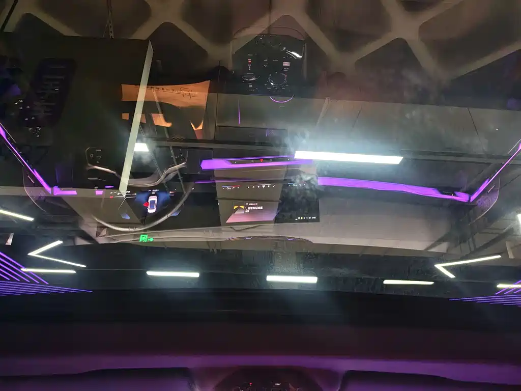 BMW 5 Series — миниатюра 9