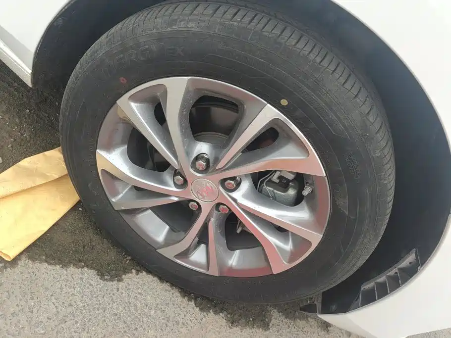 Buick Verano — миниатюра 6