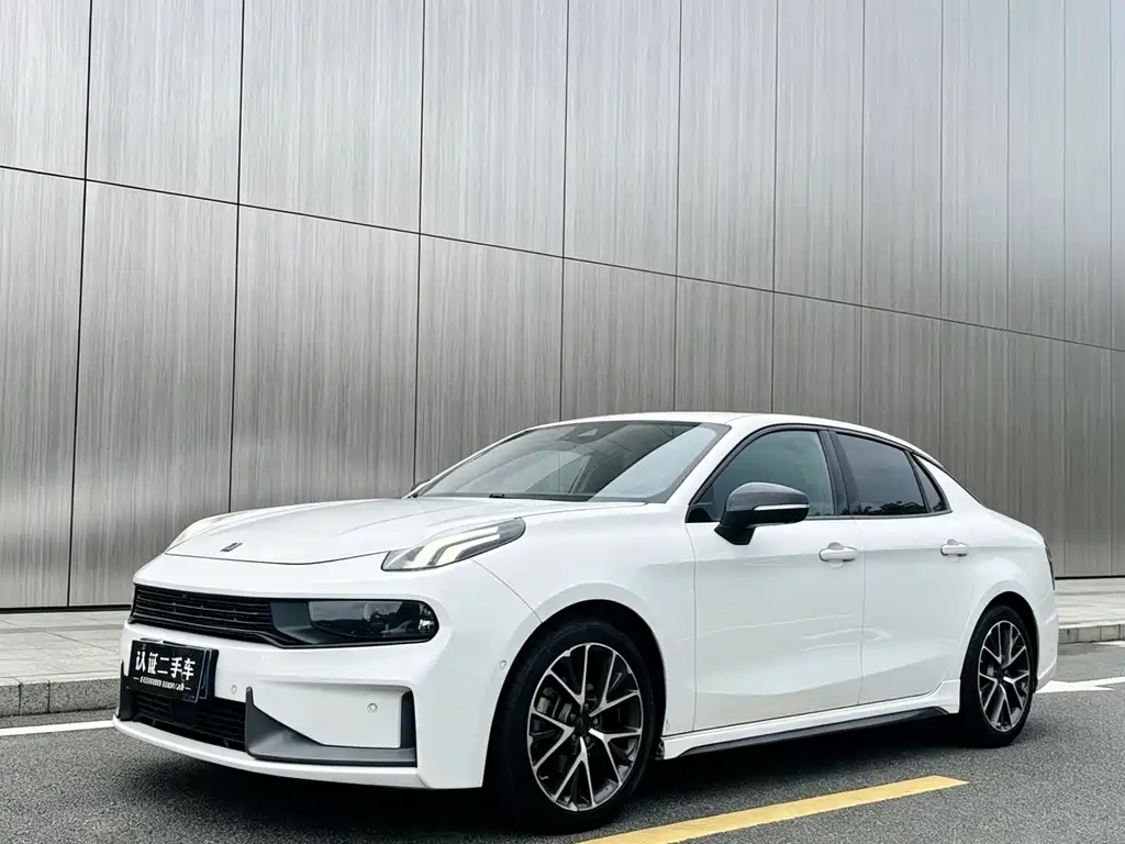 Купить Lynk & Co 03