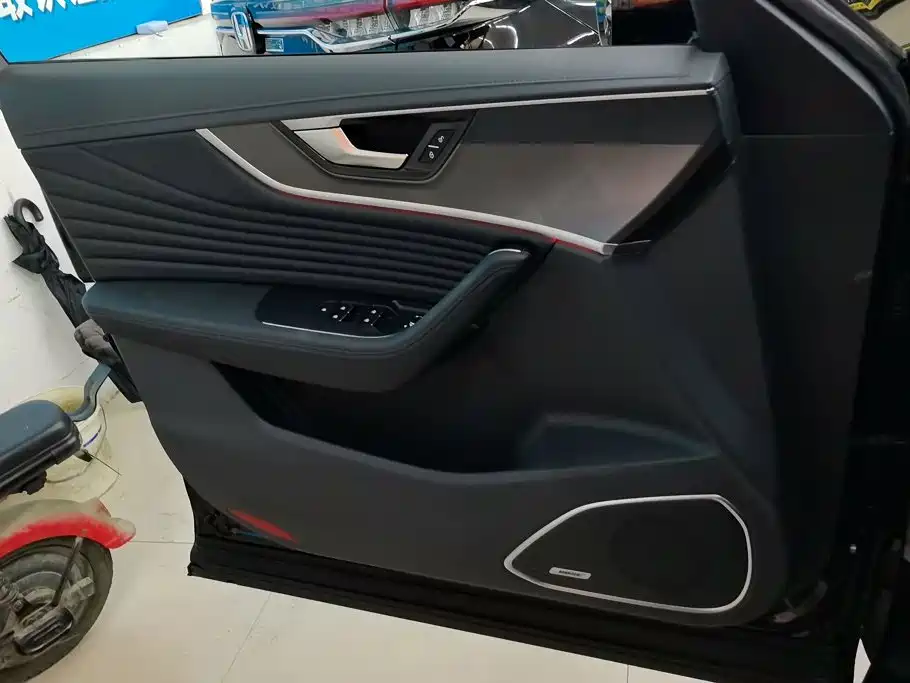 Hongqi Hongqi HS5 — миниатюра 7