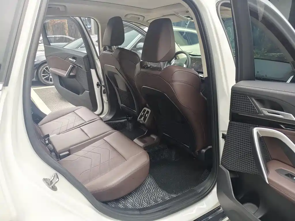 BMW X1 — миниатюра 10