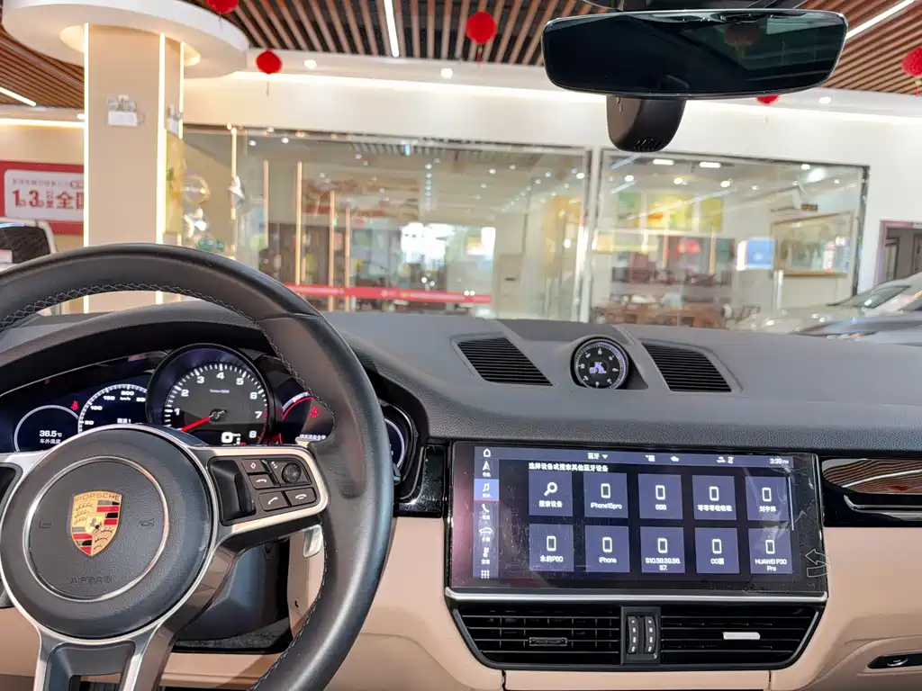 Porsche Cayenne — миниатюра 11