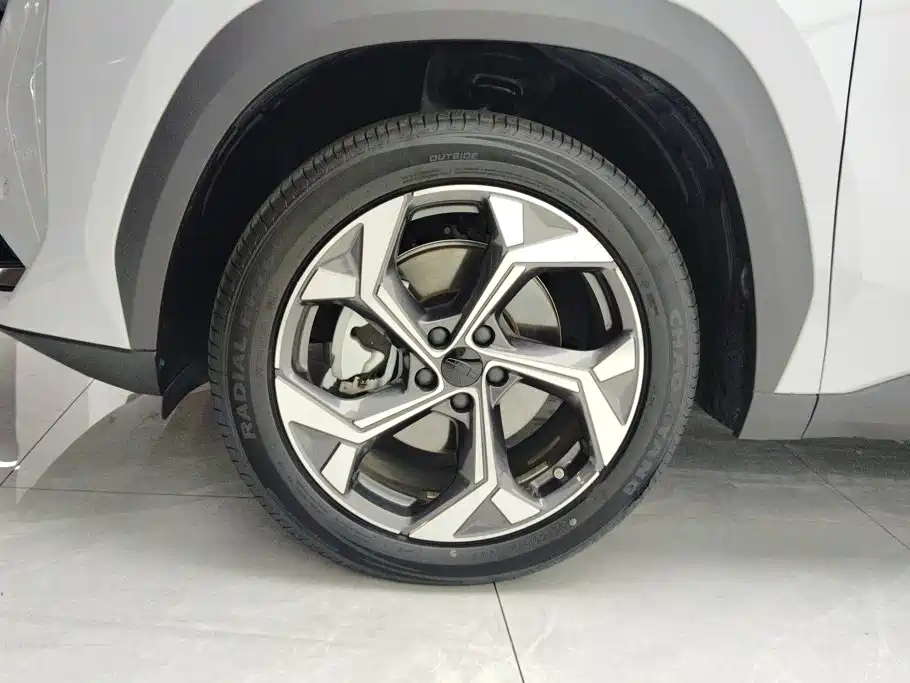 Geely Boyue L — миниатюра 6