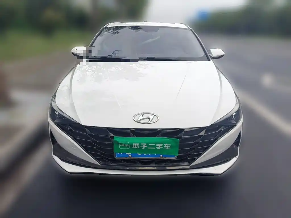 Hyundai Elantra — миниатюра 2
