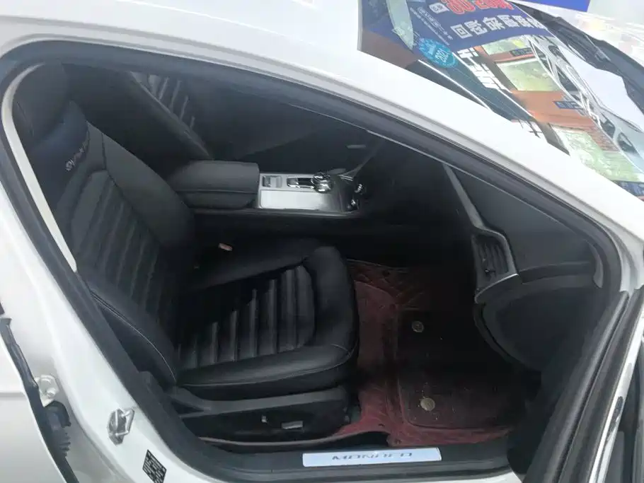 Ford Mondeo — миниатюра 8
