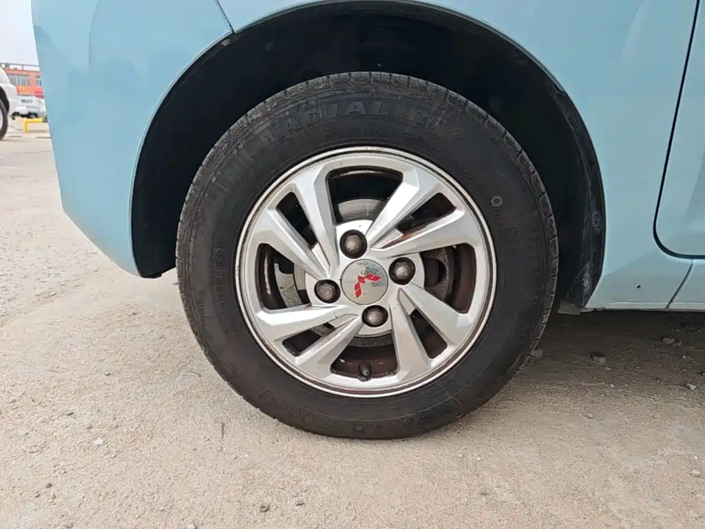 Wuling MINIEV — миниатюра 23