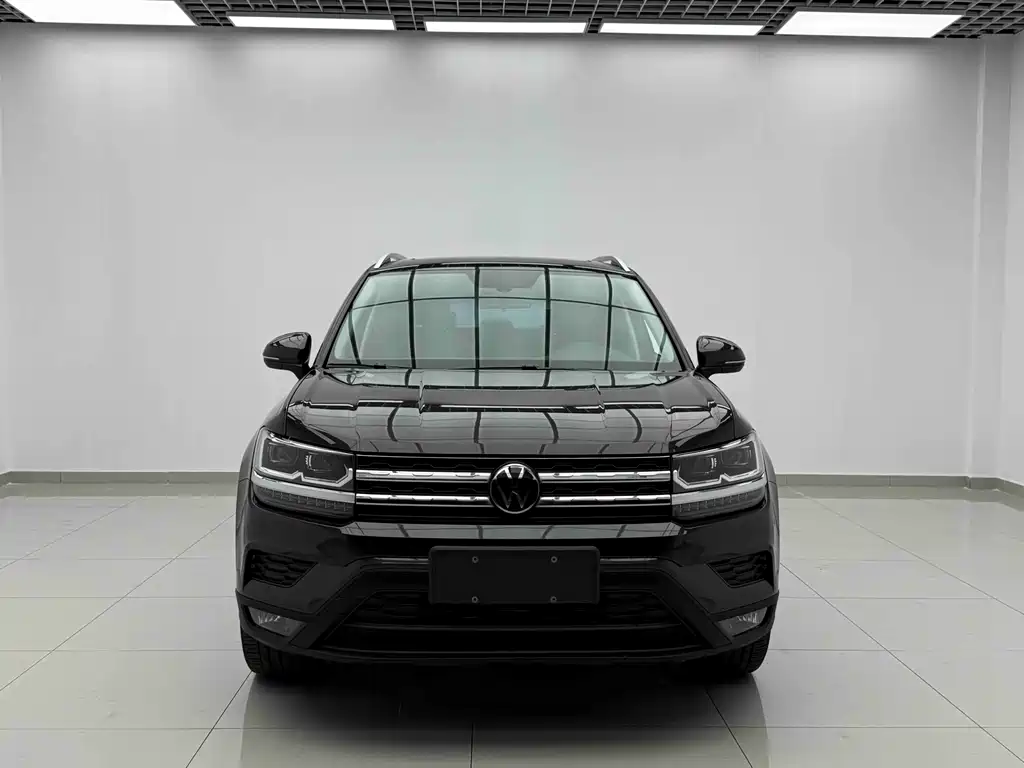 Volkswagen Tharu — миниатюра 2