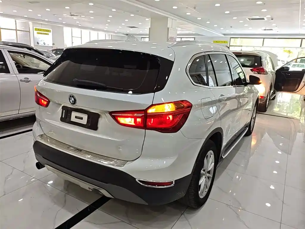 BMW X1 2016 sDrive18Li Fashion