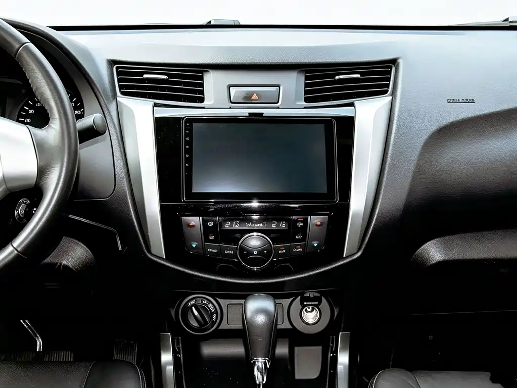 Nissan Navara — миниатюра 5