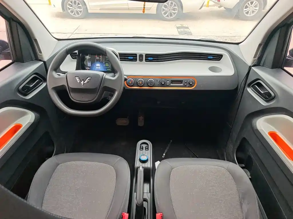 Wuling MINIEV — миниатюра 10