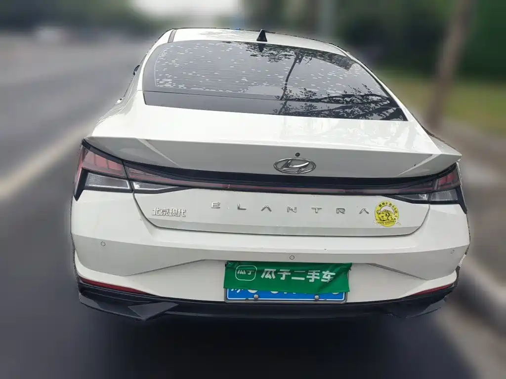 Hyundai Elantra — миниатюра 3