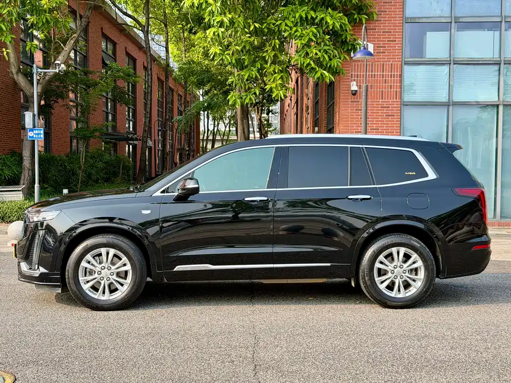 Cadillac XT6 — миниатюра 2