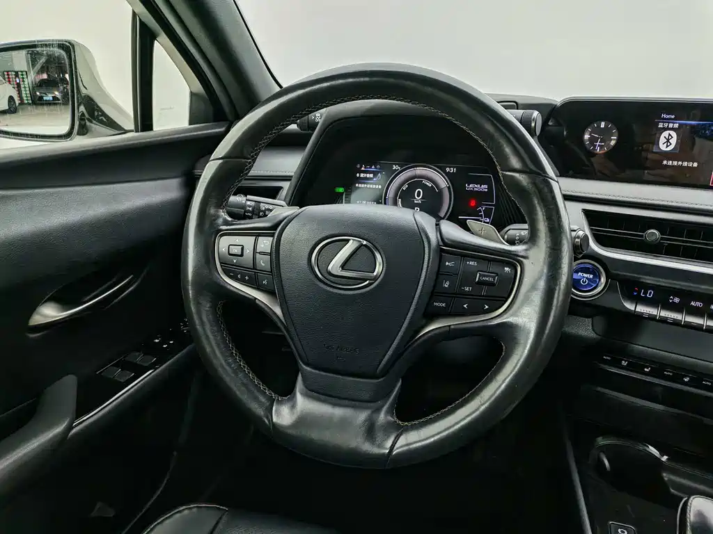 Lexus UX New Energy — миниатюра 18