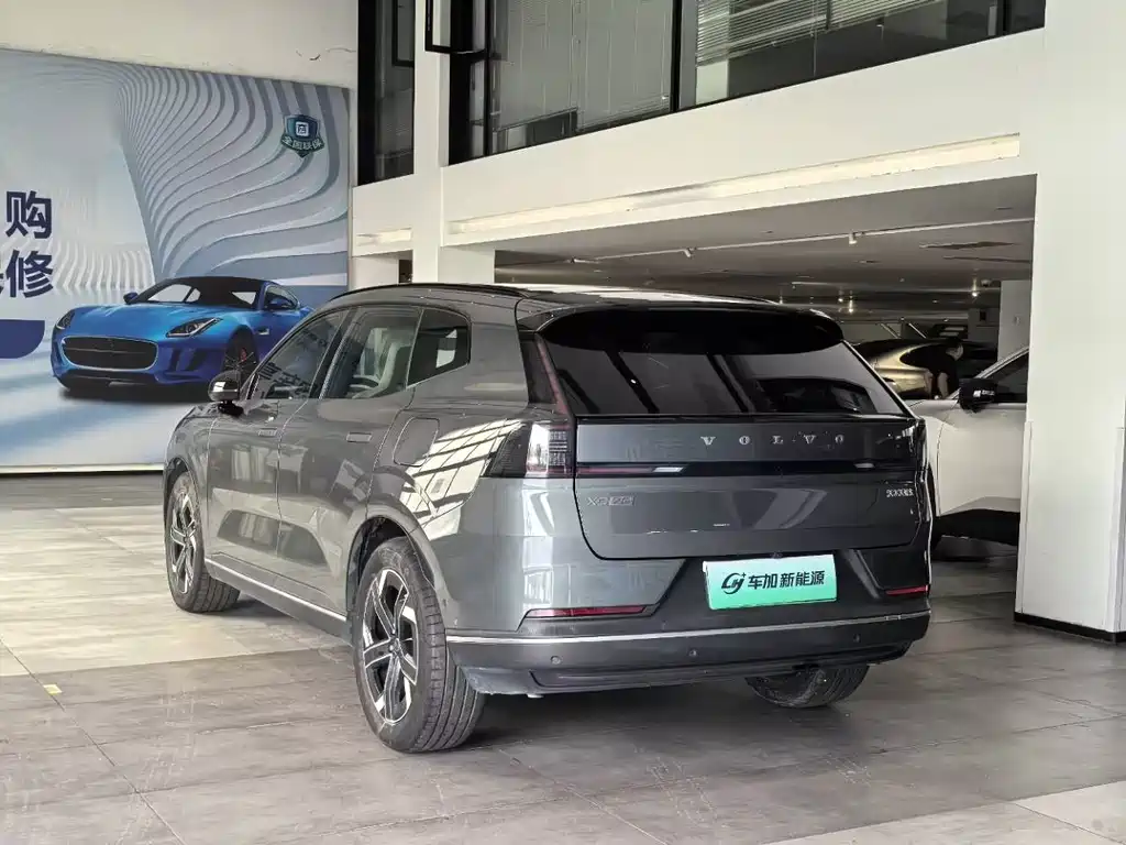 Volvo XC70 PHEV — миниатюра 9