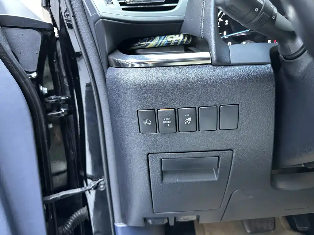 Toyota Alphard 2018 3.5L Luxury