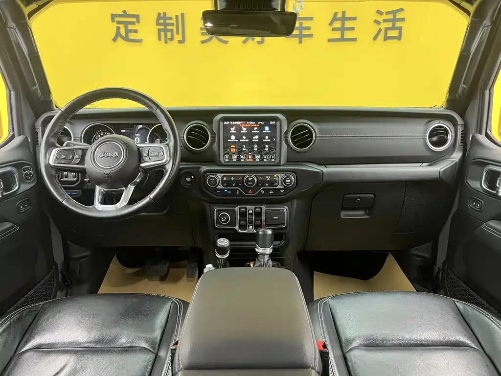 Jeep Wrangler PHEV — миниатюра 41